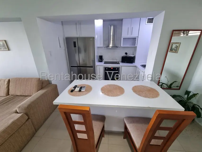 Apartamento (1 Nivel) en Alquiler en Los Corales, Vargas - 13