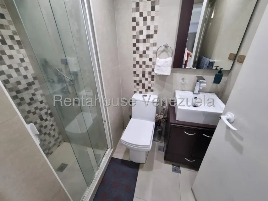 Apartamento (1 Nivel) en Alquiler en Los Corales, Vargas - 17