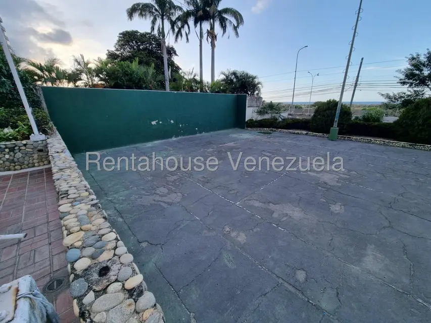 Apartamento (1 Nivel) en Alquiler en Los Corales, Vargas - 4