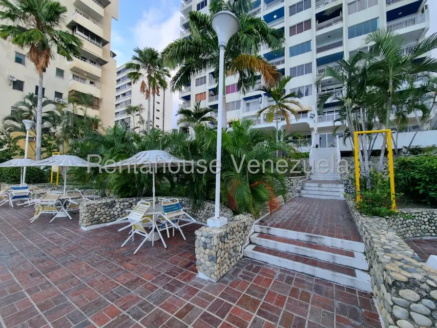 Apartamento (1 Nivel) en Alquiler en Los Corales, Vargas - 6