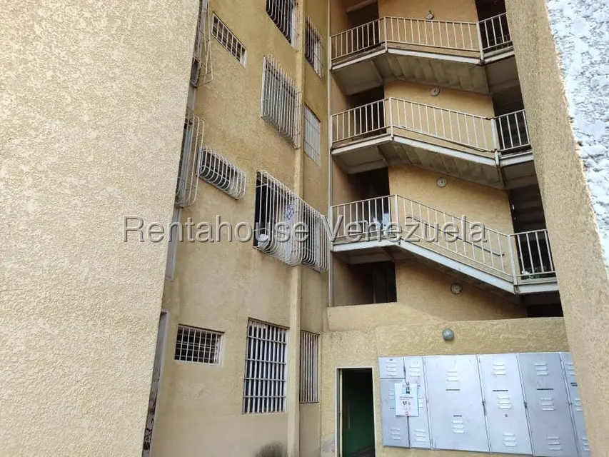 Apartamento (1 Nivel) en Alquiler en La Mora, Lara - 2