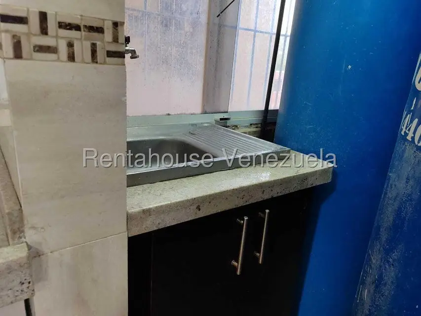 Apartamento (1 Nivel) en Alquiler en La Mora, Lara - 14