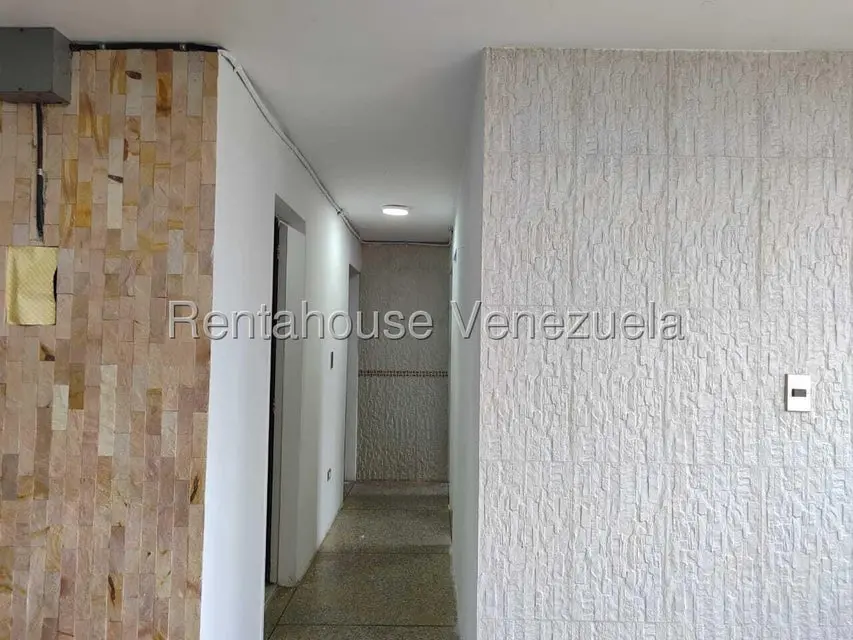 Apartamento (1 Nivel) en Alquiler en La Mora, Lara - 18