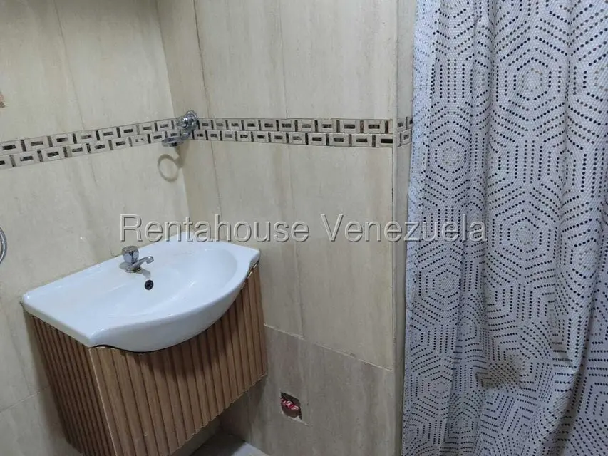 Apartamento (1 Nivel) en Alquiler en La Mora, Lara - 20