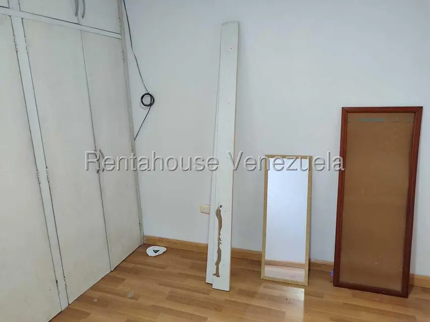 Apartamento (1 Nivel) en Alquiler en La Mora, Lara - 24