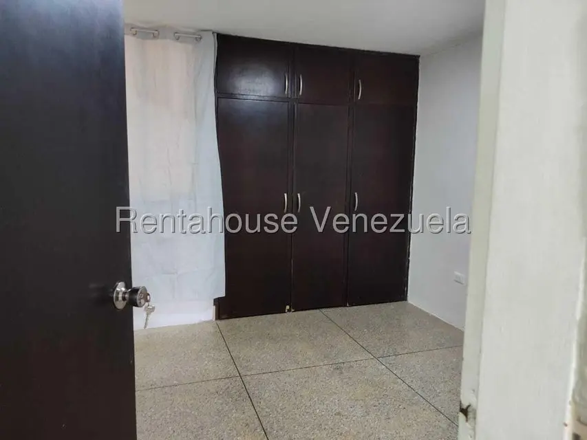 Apartamento (1 Nivel) en Alquiler en La Mora, Lara - 29