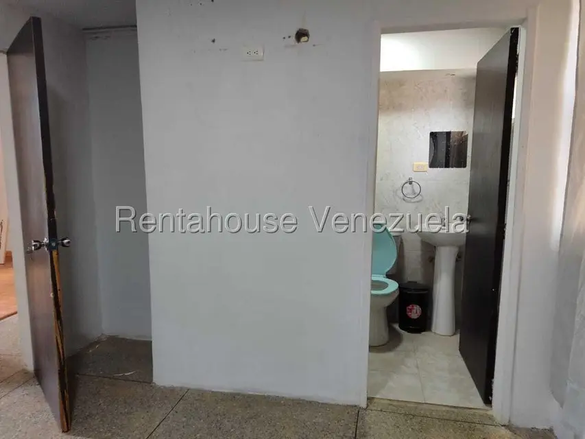 Apartamento (1 Nivel) en Alquiler en La Mora, Lara - 30