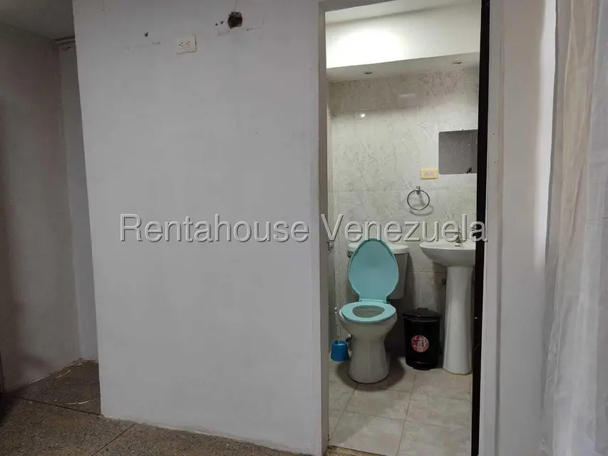 Apartamento (1 Nivel) en Alquiler en La Mora, Lara - 32