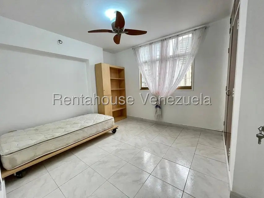 Apartamento (1 Nivel) en Alquiler en Santa Rosa de Lima, Distrito Metropolitano - 11