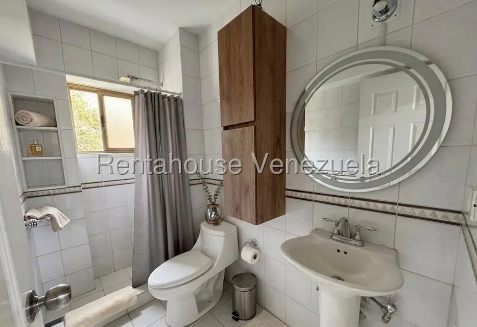 Apartamento (1 Nivel) en Alquiler en Santa Rosa de Lima, Distrito Metropolitano - 10