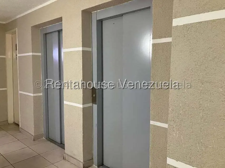 Apartamento (1 Nivel) en Venta en Los Naranjos Humboldt, Distrito Metropolitano - 3