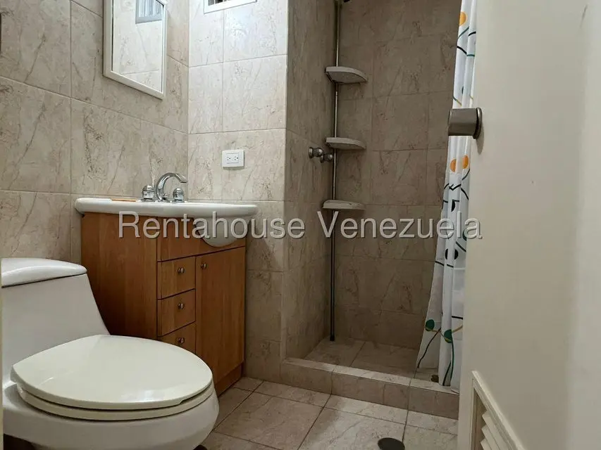 Apartamento (1 Nivel) en Venta en Caraballeda, Vargas - 13