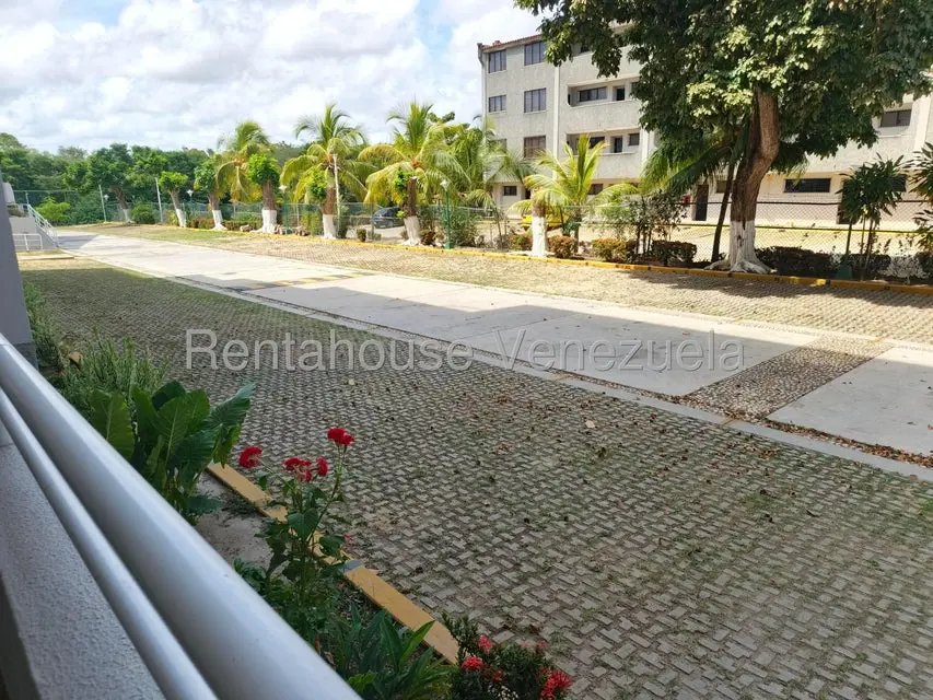 Apartamento (Planta Baja) en Venta en Agua Sal, Miranda - 12