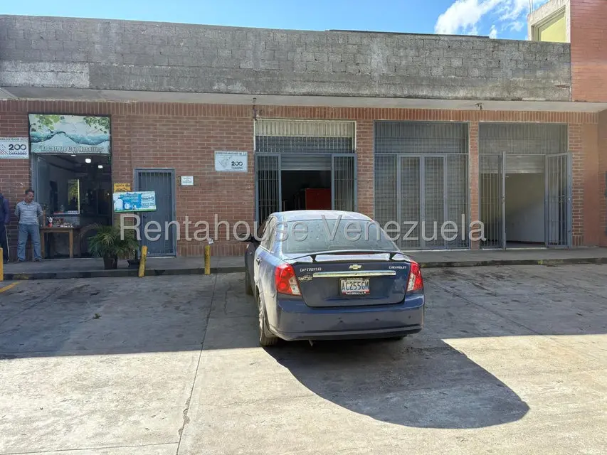 Comercial (Local Comercial) en Alquiler en El Junquito, Distrito Metropolitano - 2