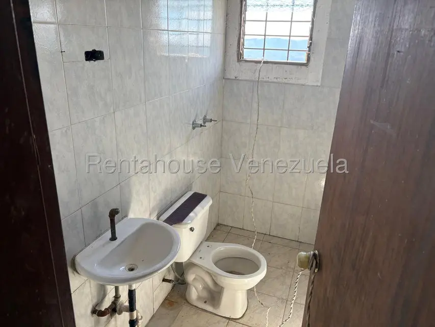 Comercial (Local Comercial) en Alquiler en El Junquito, Distrito Metropolitano - 7