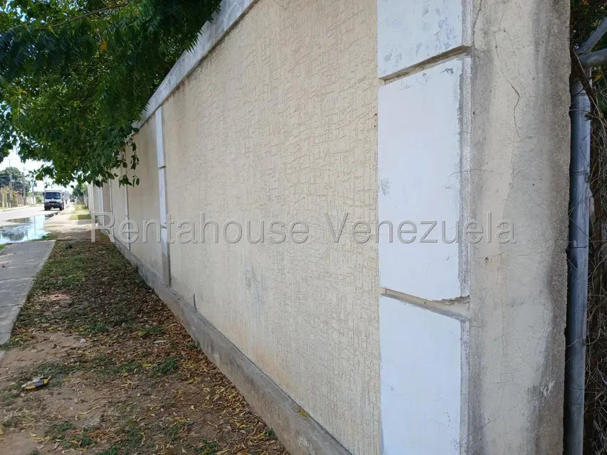 Townhouse (Multiples Niveles) en Venta en Bermudez, Zulia - 13
