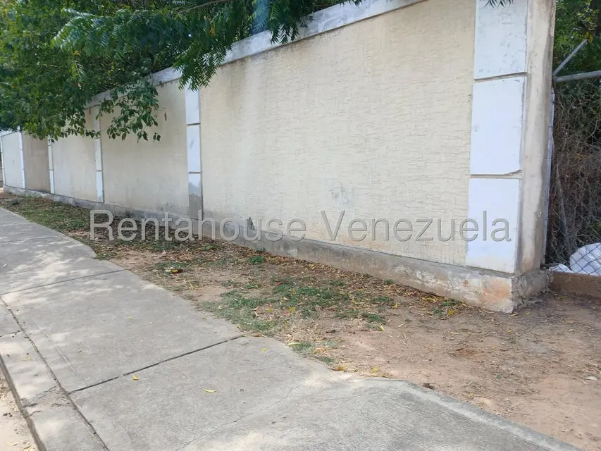 Townhouse (Multiples Niveles) en Venta en Bermudez, Zulia - 14