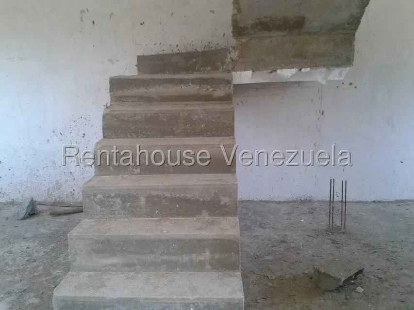 Townhouse (Multiples Niveles) en Venta en Bermudez, Zulia - 15