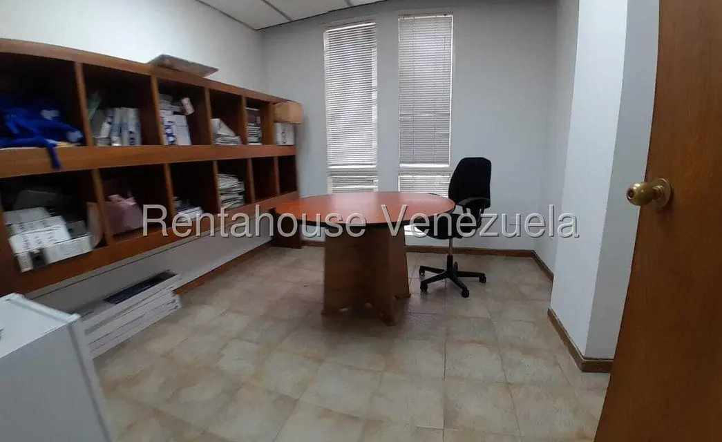 Comercial (Oficina) en Alquiler en 5 de Julio, Zulia - 3