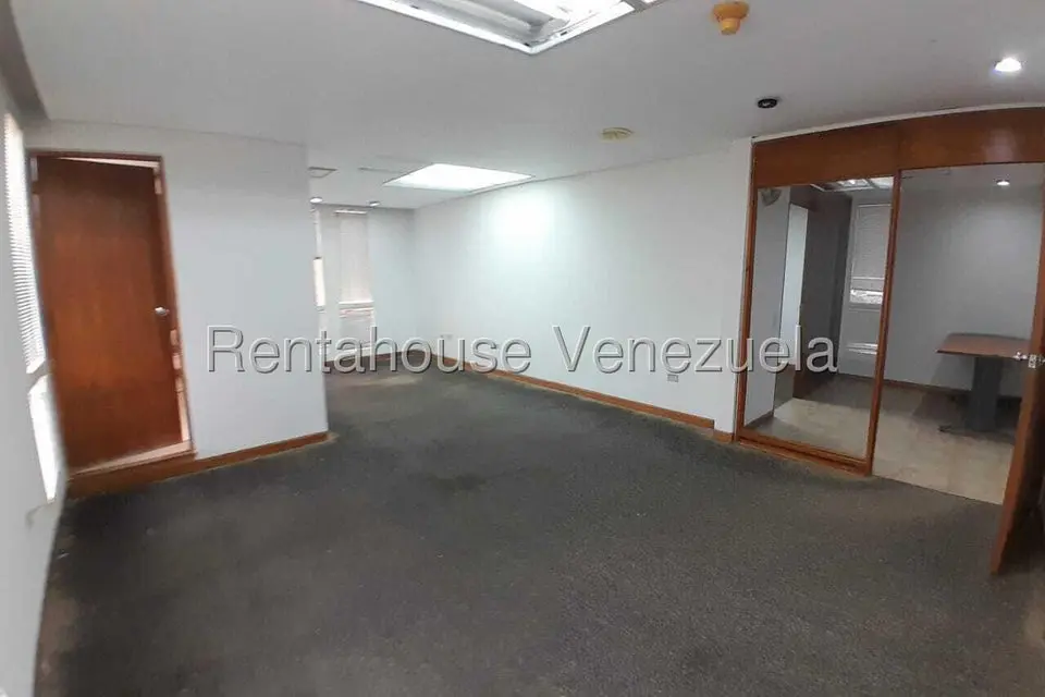 Comercial (Oficina) en Alquiler en 5 de Julio, Zulia - 9