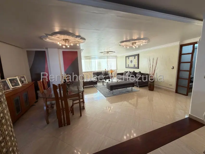 Apartamento (1 Nivel) en Venta en Cumbres de Curumo, Distrito Metropolitano - 12