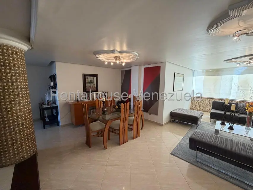 Apartamento (1 Nivel) en Venta en Cumbres de Curumo, Distrito Metropolitano - 14