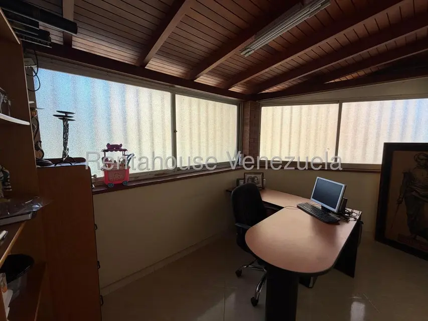 Apartamento (1 Nivel) en Venta en Cumbres de Curumo, Distrito Metropolitano - 23