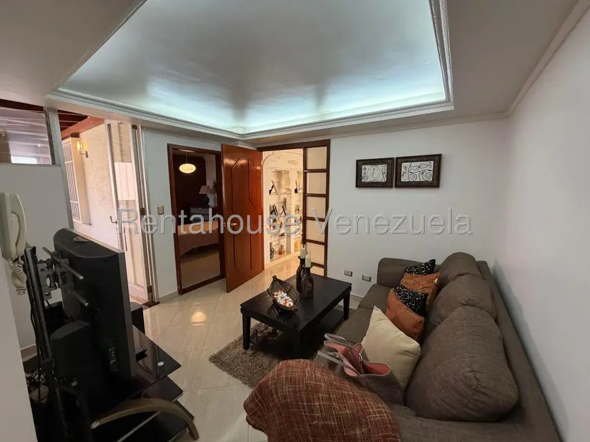 Apartamento (1 Nivel) en Venta en Cumbres de Curumo, Distrito Metropolitano - 27