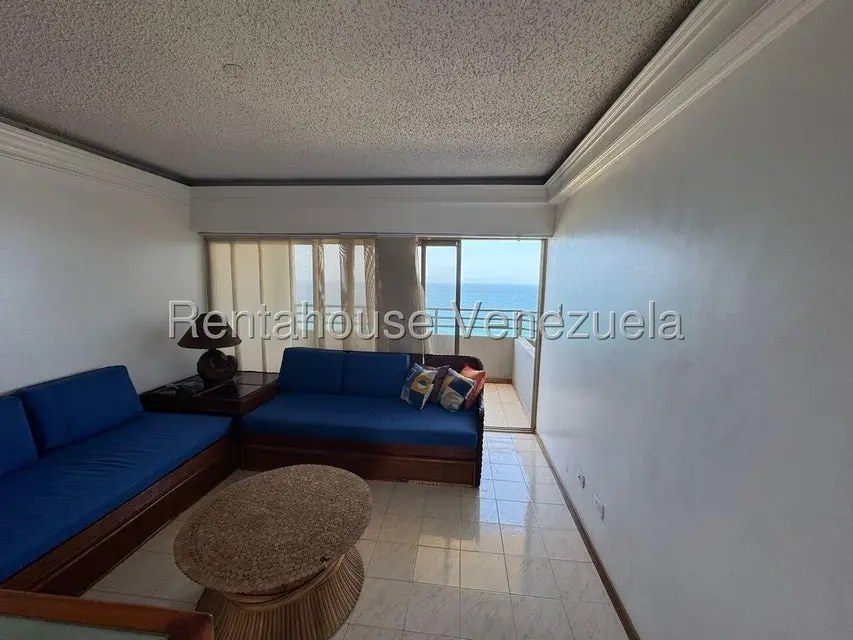 Apartamento (1 Nivel) en Alquiler en Playa Grande, Vargas - 12