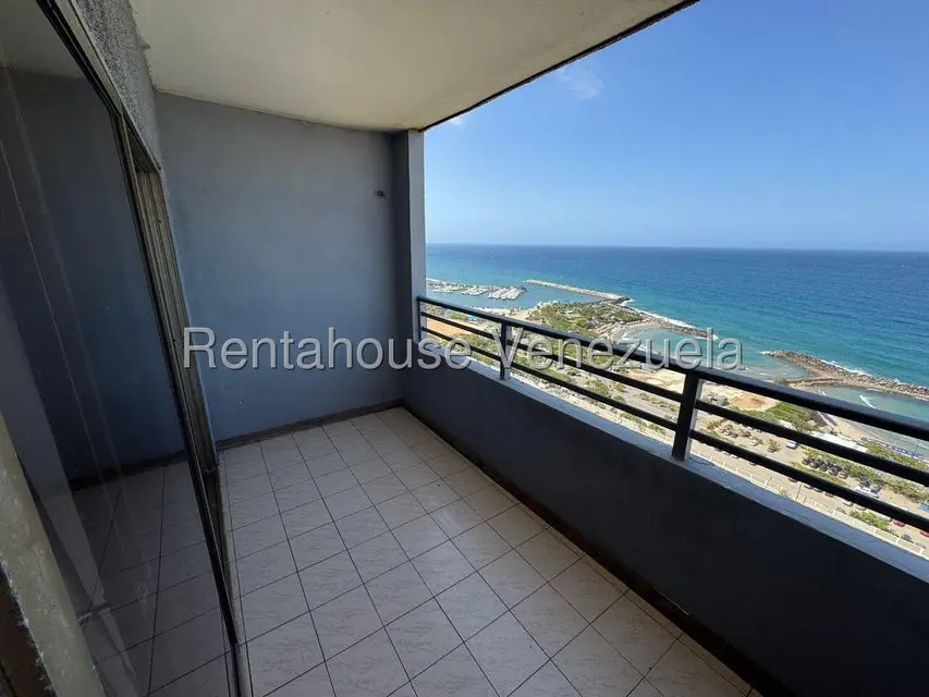Apartamento (1 Nivel) en Alquiler en Playa Grande, Vargas - 14
