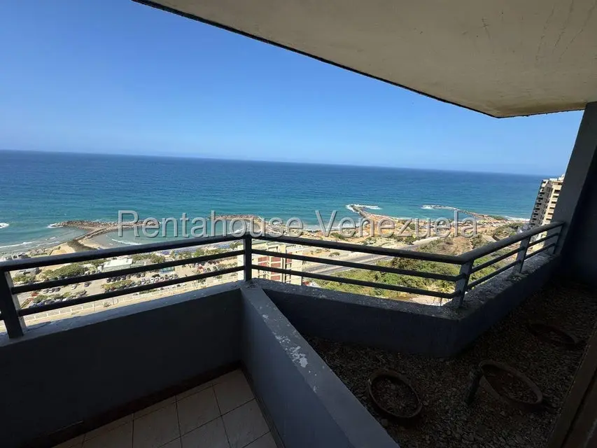 Apartamento (1 Nivel) en Alquiler en Playa Grande, Vargas - 15