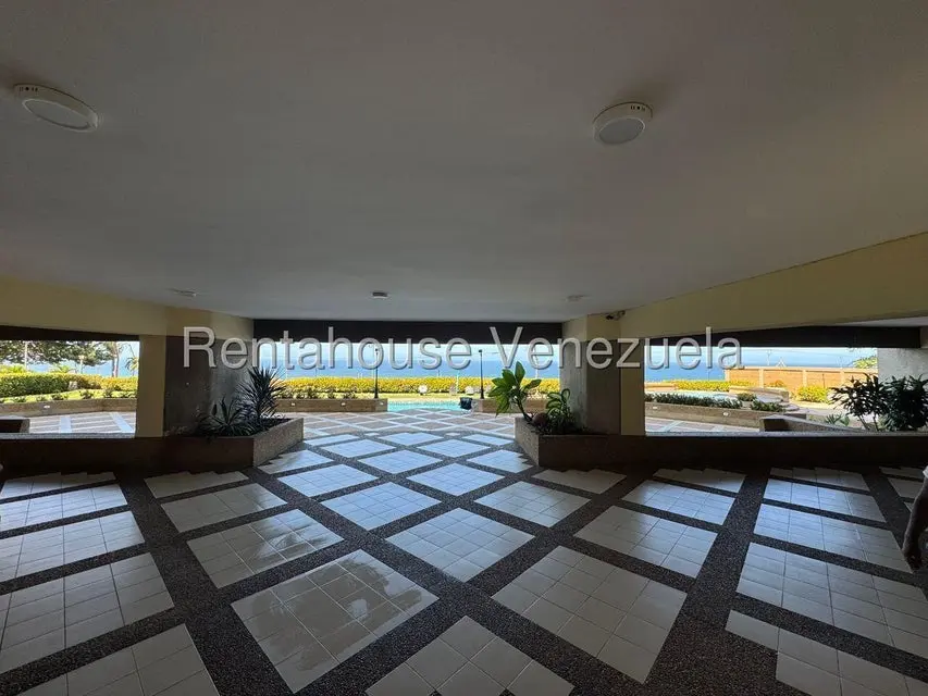 Apartamento (1 Nivel) en Alquiler en Playa Grande, Vargas - 30
