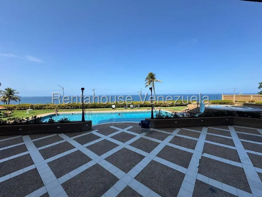 Apartamento (1 Nivel) en Alquiler en Playa Grande, Vargas - 32