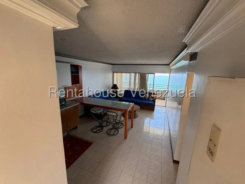Apartamento (1 Nivel) en Alquiler en Playa Grande, Vargas - 8