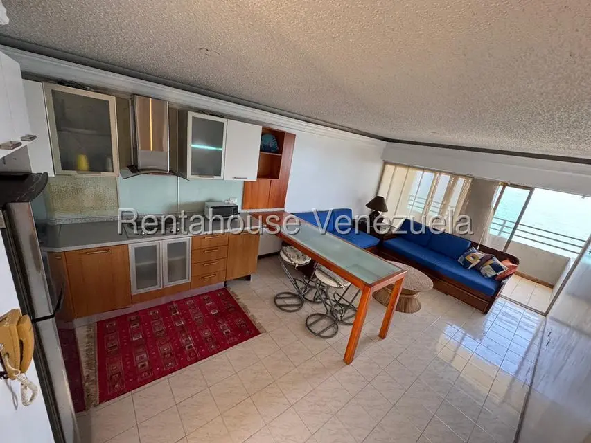 Apartamento (1 Nivel) en Alquiler en Playa Grande, Vargas - 10