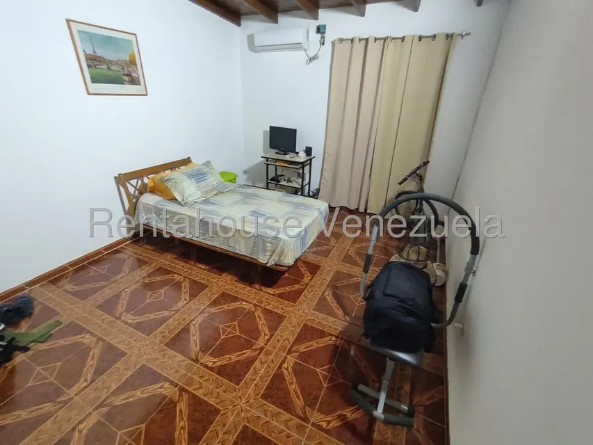 Casa (1 Nivel) en Venta en Vista Linda, Miranda - 15