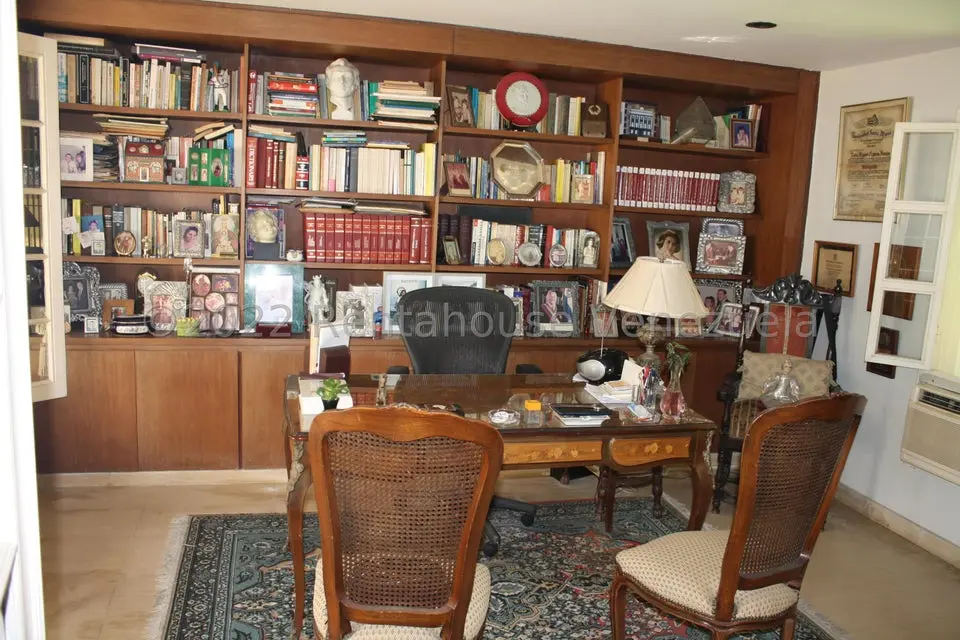 Casa (Duplex) en Venta en El Cafetal, Distrito Metropolitano - 2