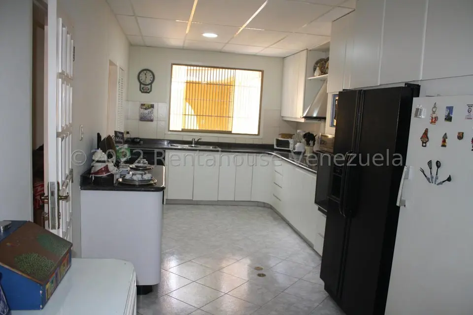 Casa (Duplex) en Venta en El Cafetal, Distrito Metropolitano - 24