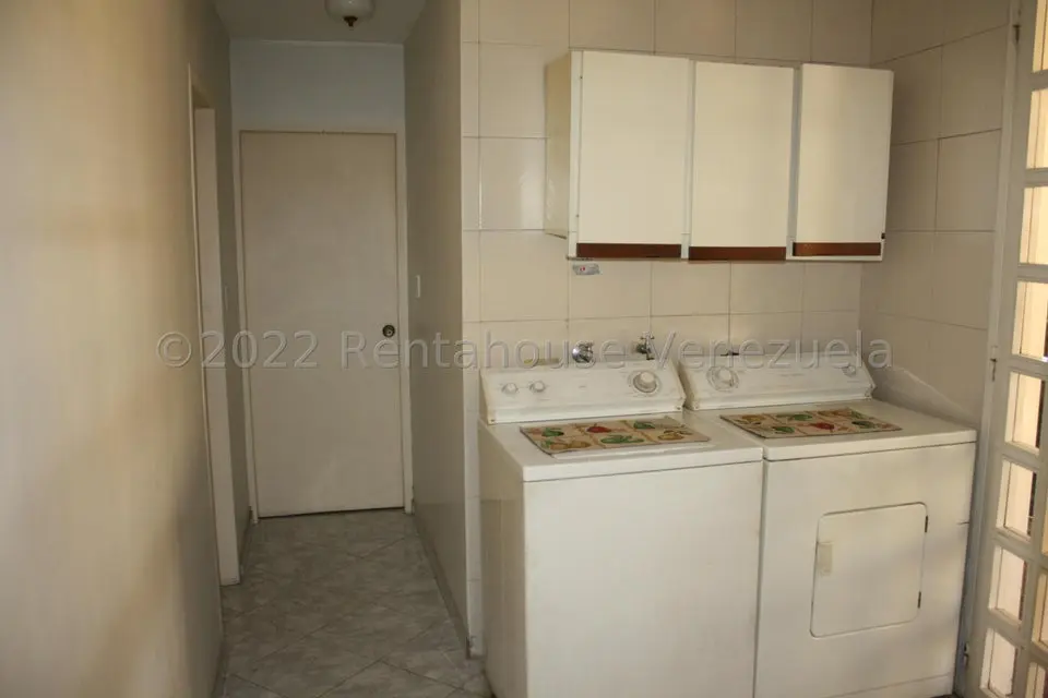 Casa (Duplex) en Venta en El Cafetal, Distrito Metropolitano - 27