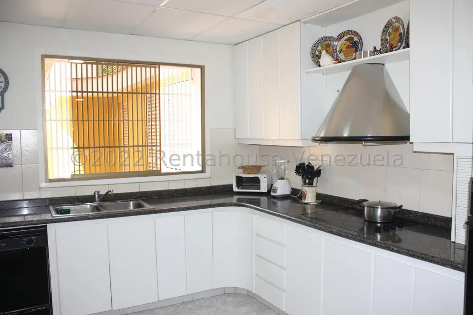 Casa (Duplex) en Venta en El Cafetal, Distrito Metropolitano - 28