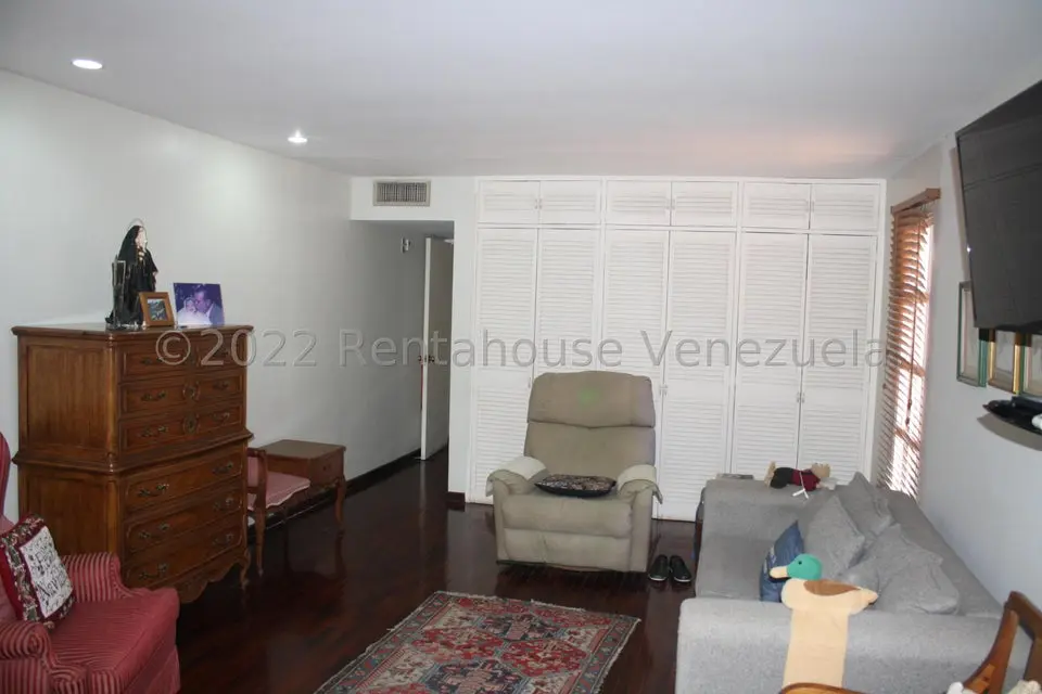 Casa (Duplex) en Venta en El Cafetal, Distrito Metropolitano - 40