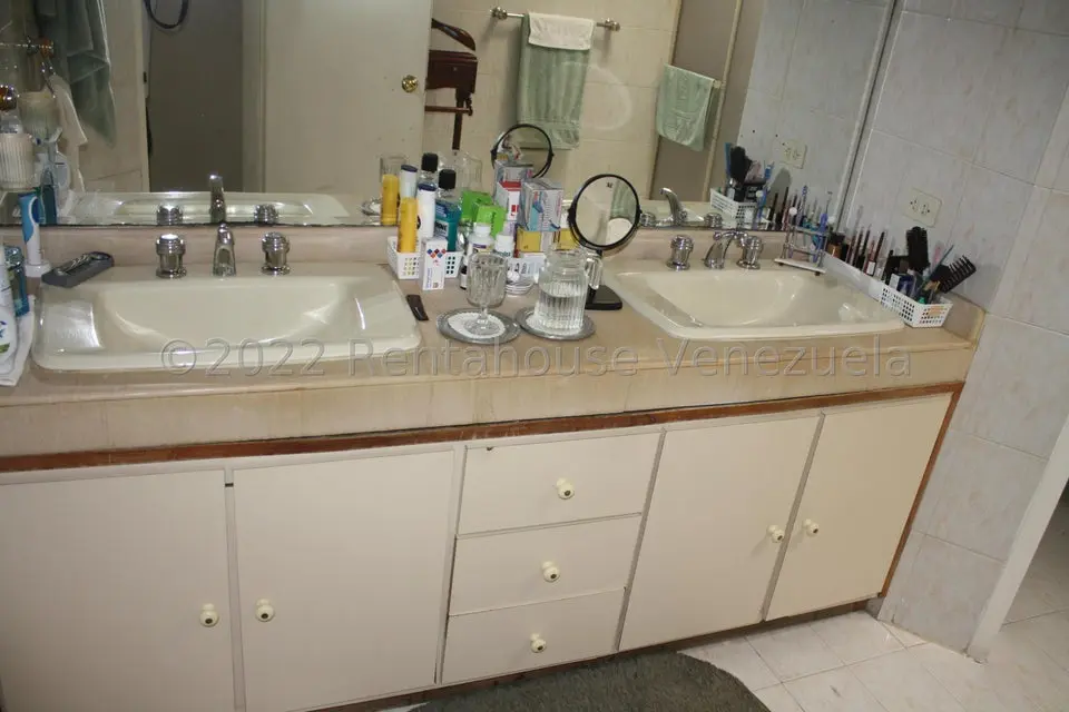 Casa (Duplex) en Venta en El Cafetal, Distrito Metropolitano - 41