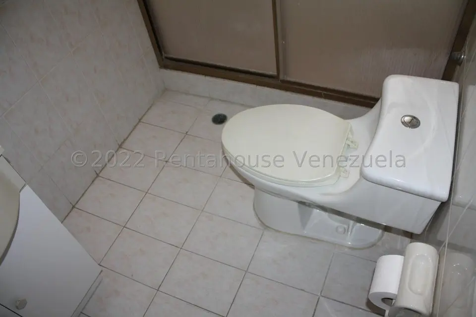 Casa (Duplex) en Venta en El Cafetal, Distrito Metropolitano - 44