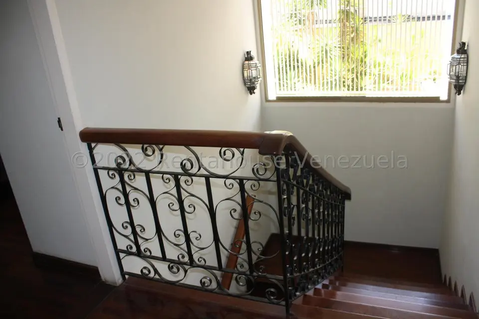 Casa (Duplex) en Venta en El Cafetal, Distrito Metropolitano - 45