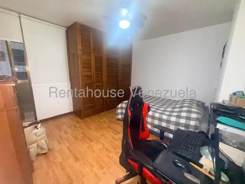 Apartamento (1 Nivel) en Venta en Los Palos Grandes, Distrito Metropolitano - 22