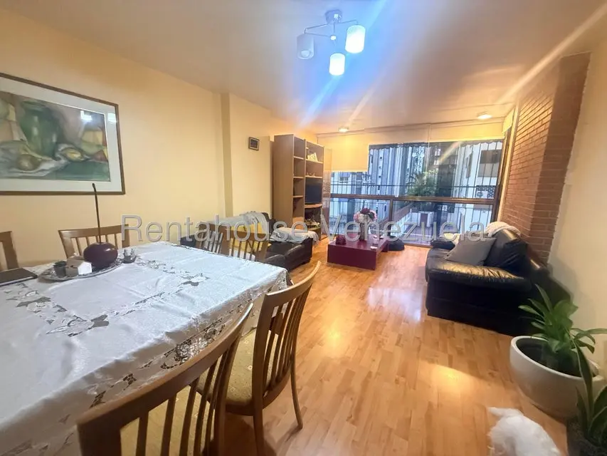 Apartamento (1 Nivel) en Venta en Los Palos Grandes, Distrito Metropolitano - 9