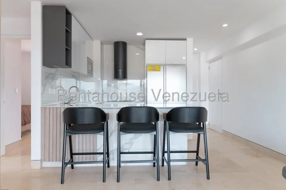 Apartamento (1 Nivel) en Alquiler en El Rosal, Distrito Metropolitano - 15