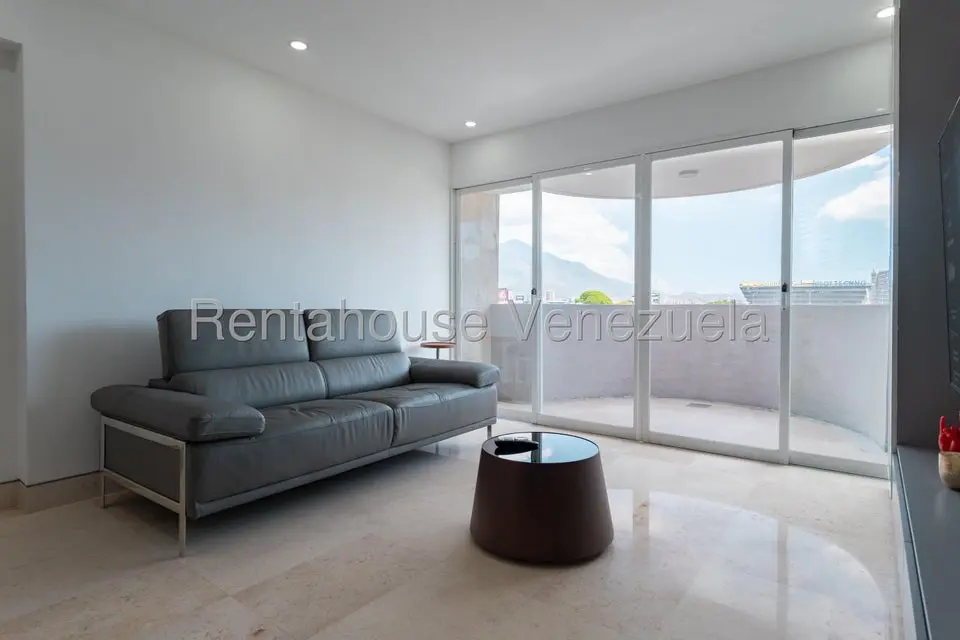 Apartamento (1 Nivel) en Alquiler en El Rosal, Distrito Metropolitano - 6