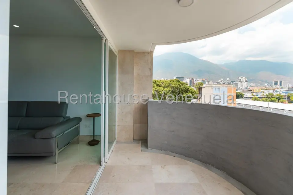 Apartamento (1 Nivel) en Alquiler en El Rosal, Distrito Metropolitano - 10