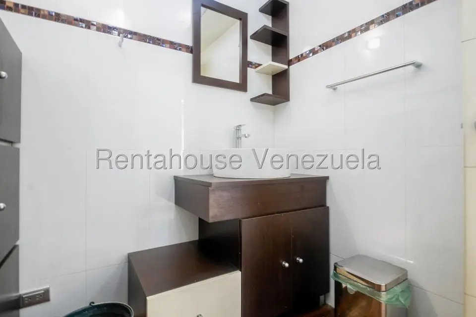 Comercial (Oficina) en Alquiler en Bello Monte, Distrito Metropolitano - 12